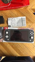 Switch Lite, Spelcomputers en Games, Spelcomputers | Nintendo Switch, Ophalen of Verzenden, Zo goed als nieuw, Zonder controller
