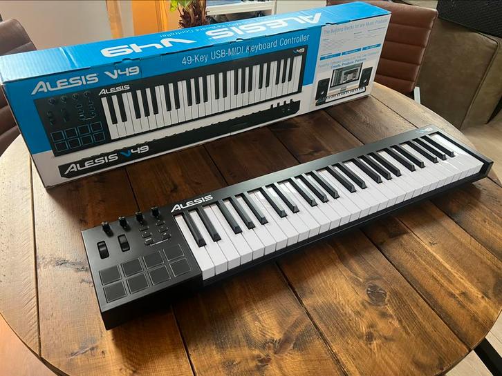 Alesis V49 midi keyboard Nieuwstaat, Muziek en Instrumenten, Keyboards, Zo goed als nieuw, 61 toetsen, Overige merken, Ophalen of Verzenden