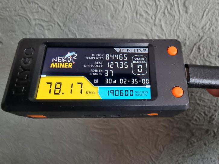 Lilygo T-Display S3 Miner  / Lotterij miner 3,2 Bitcoin, Telecommunicatie, Zenders en Ontvangers, Zo goed als nieuw, Zender en Ontvanger