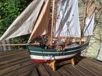 houten model thonier, Hobby en Vrije tijd, Modelbouw | Boten en Schepen, Ophalen, Zo goed als nieuw, 1:50 tot 1:200