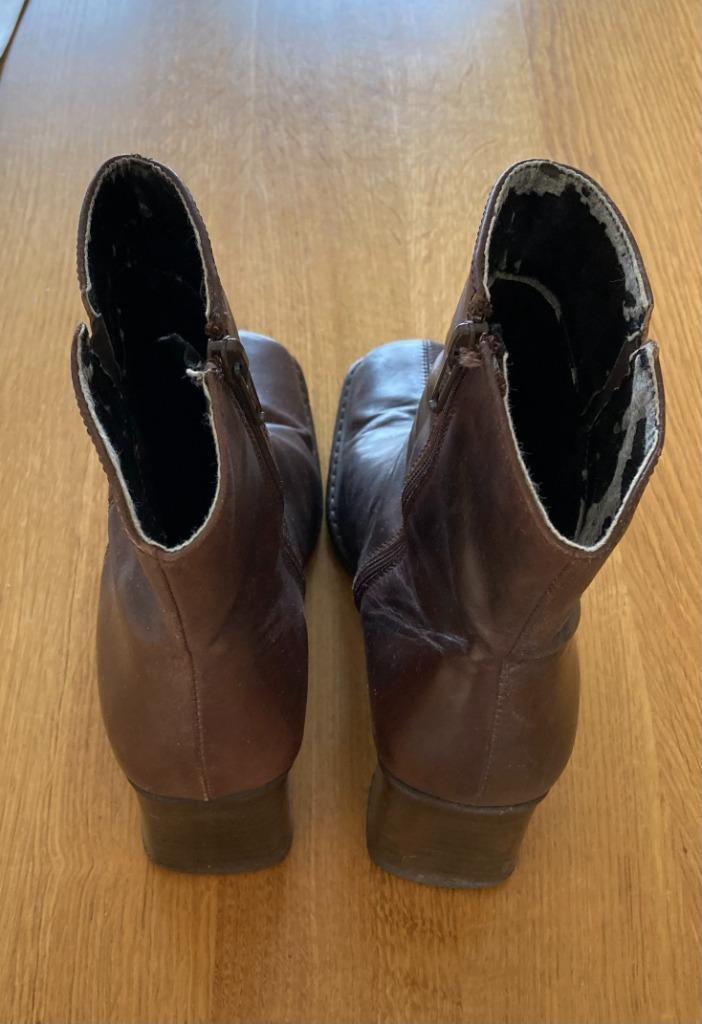 Bruine lage laarzen, met rits, maat 37, Kleding | Dames, Schoenen, Gedragen, Lage of Enkellaarzen, Bruin, Ophalen of Verzenden