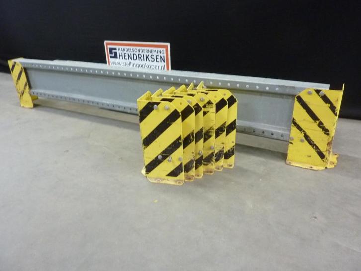Aanrijdbeveiliging / flankbescherming voor stelling vangrail, Doe-het-zelf en Verbouw, Metalen, Gebruikt, IJzer, Ophalen of Verzenden