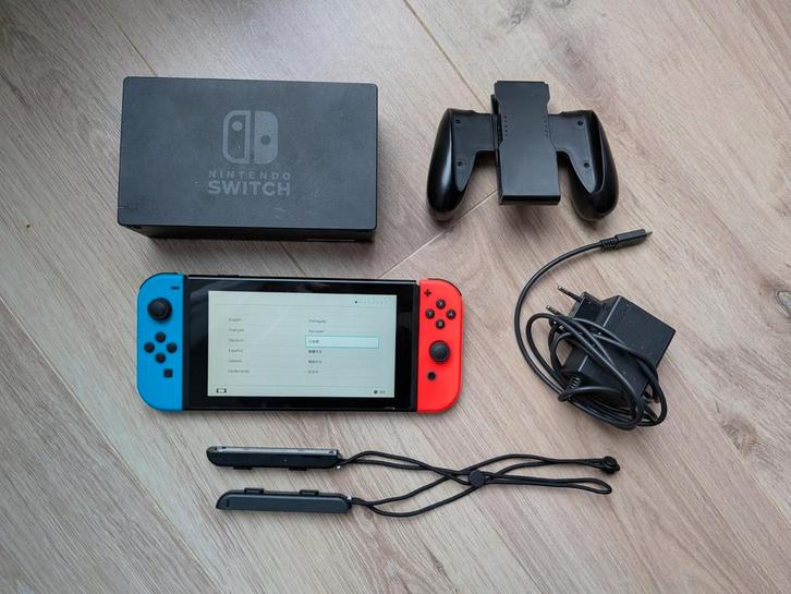 Nintendo Switch V1 unpachted. Complete set, Spelcomputers en Games, Spelcomputers | Nintendo Switch, Gebruikt, Switch Original
