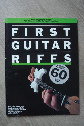 Nieuw boek first guitar riffs - gitaar spelen met 60 riffs beschikbaar voor biedingen