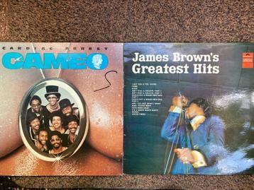 2x lp Cameo Cardiac Arrest en James Brown's greatest hits beschikbaar voor biedingen