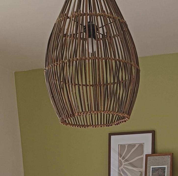 Japandi Rotan Bali hanglamp, Huis en Inrichting, Lampen | Lampenkappen, Zo goed als nieuw, 25 tot 50 cm, Ovaal, Beige, Bruin, Ophalen