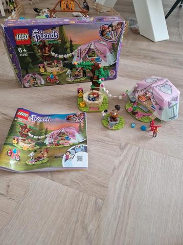 LEGO Friends 41392 Glamping in de natuur beschikbaar voor biedingen