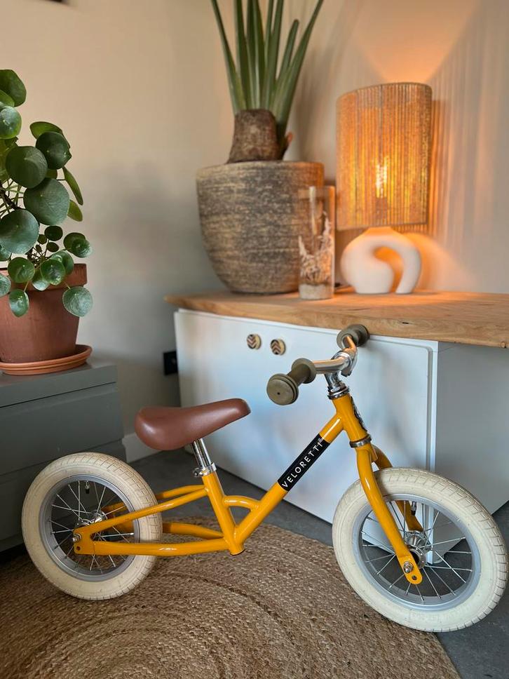Veloretti Loopfiets Geel (Bananarama) Retro Model - 12 inch, Kinderen en Baby's, Speelgoed | Buiten | Voertuigen en Loopfietsen