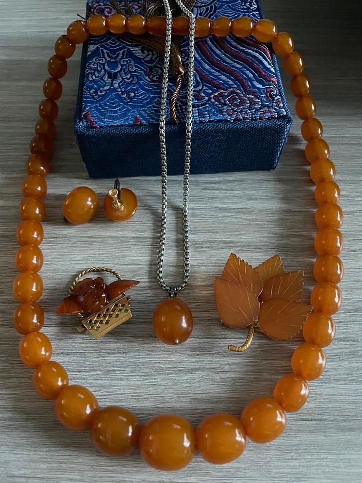 Vintage barnstenen set, Sieraden, Tassen en Uiterlijk, Antieke sieraden, Ketting, Overige materialen, Ophalen