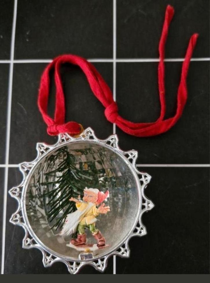 Oude Kerstbal.met Kabouter, Diversen, Kerst, Zo goed als nieuw, Ophalen of Verzenden