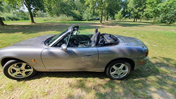 Mazda MX-5 1.6 I 2004 Grijs, Auto's, Mazda, Particulier, MX-5, Airbags, Airconditioning, Centrale vergrendeling, Cruise Control