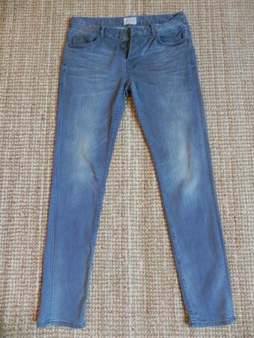 Cast Iron Riser slim fit 32-34 beschikbaar voor biedingen