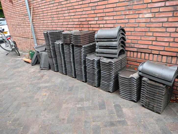 Jacobi J11v Oudzwart Dakpannen - Nieuwstaat, Doe-het-zelf en Verbouw, Dakpannen en Dakbedekking, Nieuw, Dakpannen, Steen of Klei