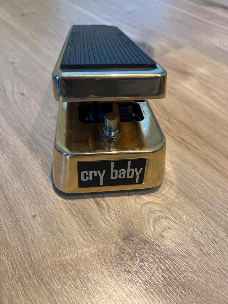 Dunlop Cry Baby Wah - 50th Anniversary Gold, Muziek en Instrumenten, Effecten, Zo goed als nieuw, Wah Wah, Ophalen of Verzenden