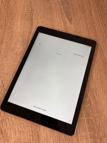 Apple iPad Air 9.7" 16GB (2013, 1st gen)