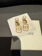Dior Oorbellen, Sieraden, Tassen en Uiterlijk, Oorbellen, Overige materialen, Verzenden, Zo goed als nieuw, Knopjes of Stekers
