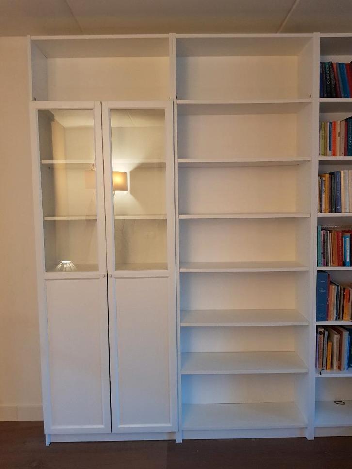 Billy's boekenkasten met bovendeel (2 stuks), Huis en Inrichting, Kasten | Boekenkasten, Zo goed als nieuw, 150 tot 200 cm, 200 cm of meer