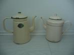 oude EMAILLE KOFFIEKANNEN 2 stuks, creme kleurig, Ophalen of Verzenden
