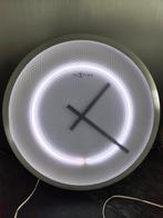 Nextime neon wandklok, Huis en Inrichting, Woonaccessoires | Klokken, Ophalen of Verzenden, Zo goed als nieuw, Analoog, Wandklok