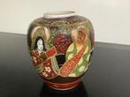 Vintage Japans Satsuma vaasje, Antiek en Kunst, Antiek | Porselein, Ophalen of Verzenden