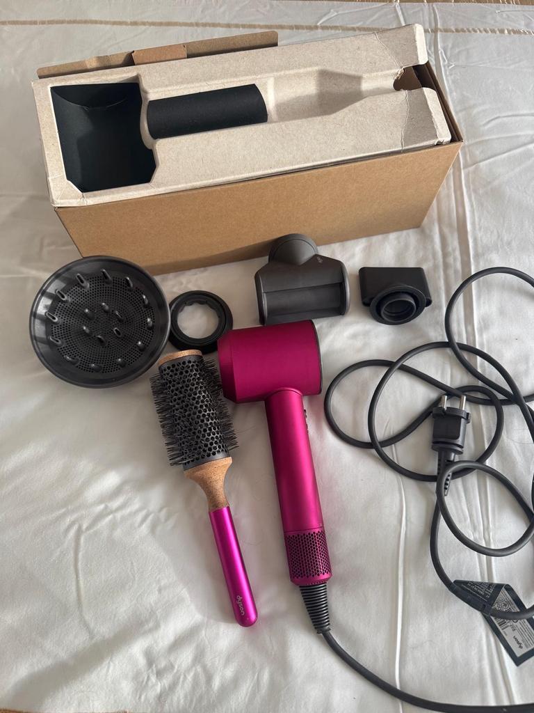 Dyson Supersonic Föhn - Inclusief accessoires, Ophalen of Verzenden, Zo goed als nieuw, Föhn of Haardroger