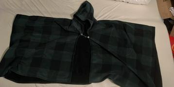 Omslag doek (cloak) met clip beschikbaar voor biedingen
