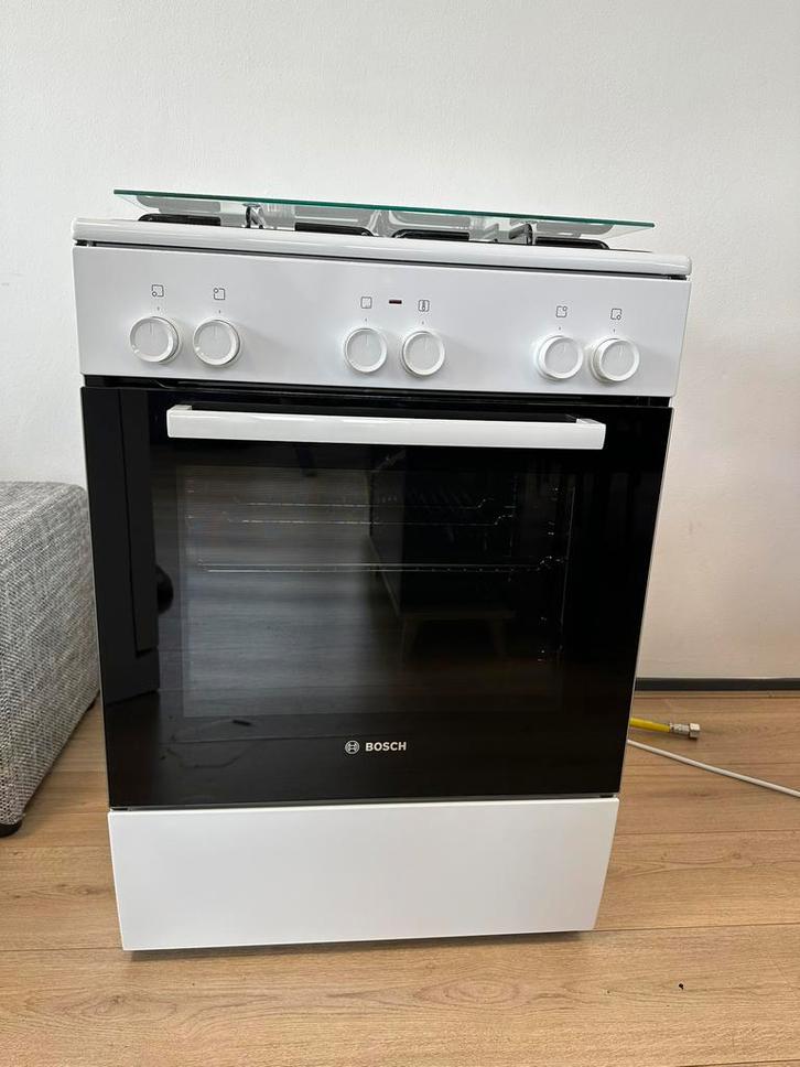 Bosch HXA090D20N, Witgoed en Apparatuur, Fornuizen, Zo goed als nieuw, Vrijstaand, Gas, 4 kookzones, 85 tot 90 cm, Ophalen