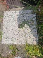 50 bij 50 tegel met gat en steun voor parasol GRATIS, Tuin en Terras, Tegels en Klinkers, Ophalen, Gebruikt, 10 m² of meer, Beton
