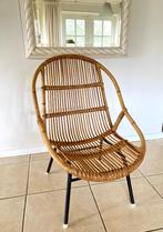 Vintage rotan stoel kuipstoel hoog model Rohe Noordwolde, Huis en Inrichting, Stoelen, Riet of Rotan, Gebruikt, Bruin, Eén