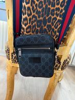 Klein Gucci schoudertasje nektasje, Ophalen of Verzenden, Gebruikt, Zwart, Overige merken