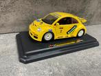 Bburago Volkswagen New Beetle Cup (2000), Hobby en Vrije tijd, Modelauto's | 1:24, Ophalen, Zo goed als nieuw, Bburago