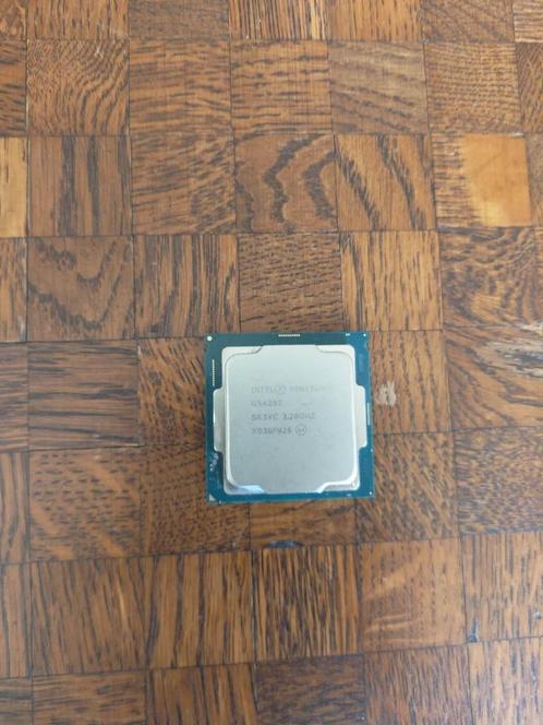 Intel Pentium Gold G5420T 35W TDP, Computers en Software, Processors, Gebruikt, 2-core, 3 tot 4 Ghz, Ophalen of Verzenden