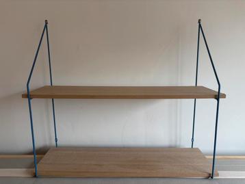 Wandrekje hout/ijzer beschikbaar voor biedingen