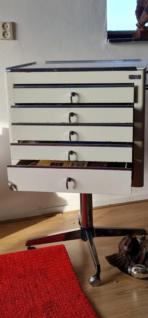 Ludiek brocante tandartskastje (bieden vanaf 75 euro), Antiek en Kunst, Curiosa en Brocante, Ophalen