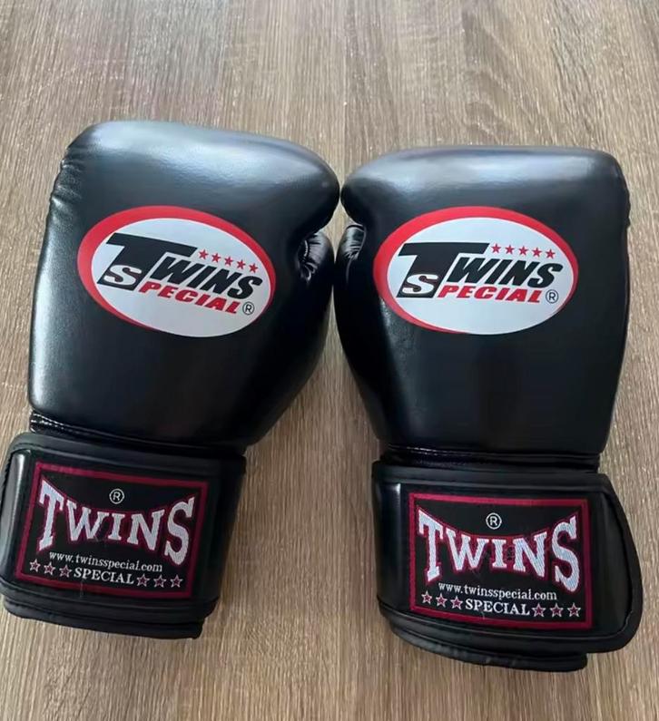Twins Bokshandschoenen 14 & 16 OZ Nieuw, Sport en Fitness, Vechtsporten en Zelfverdediging, Nieuw, Overige, Vechtsportbescherming