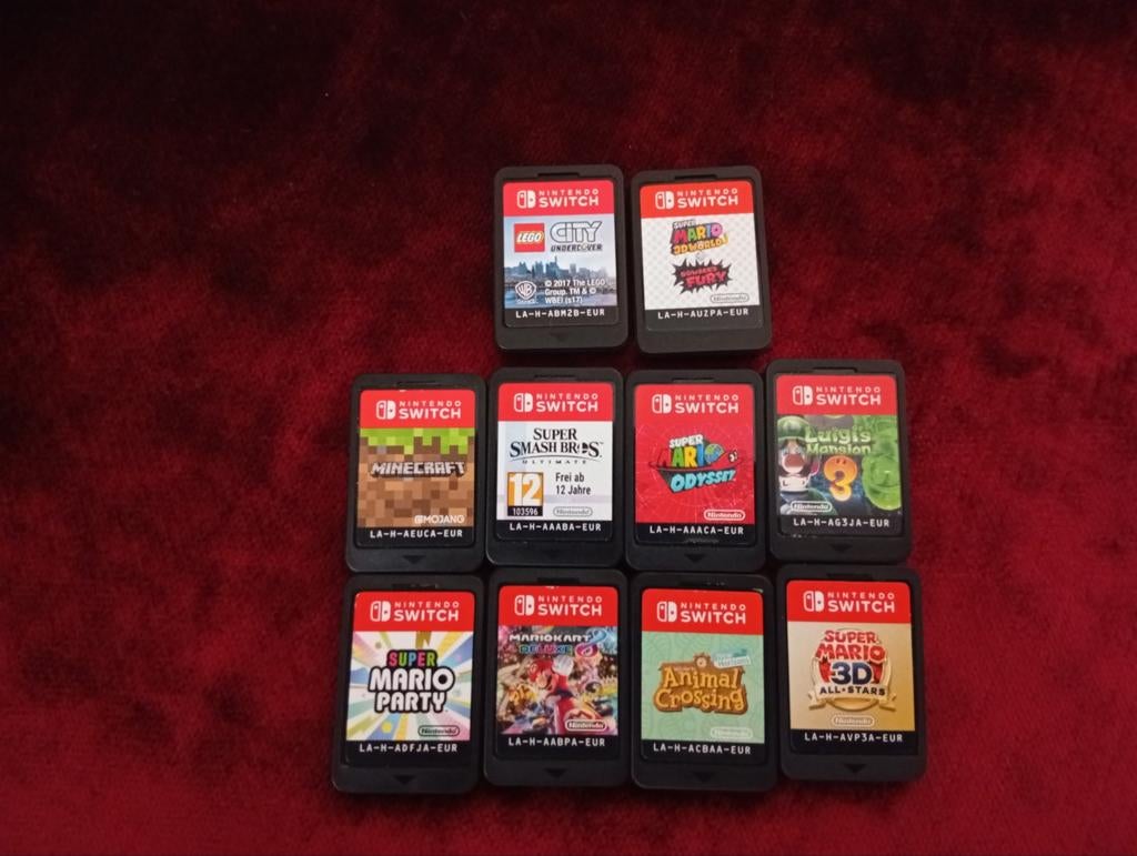 Nintendo Switch Set + 10 Top Games (o.a. Mario 3D All-Stars!, 3 spelers of meer, Ophalen of Verzenden, Zo goed als nieuw, Vanaf 7 jaar