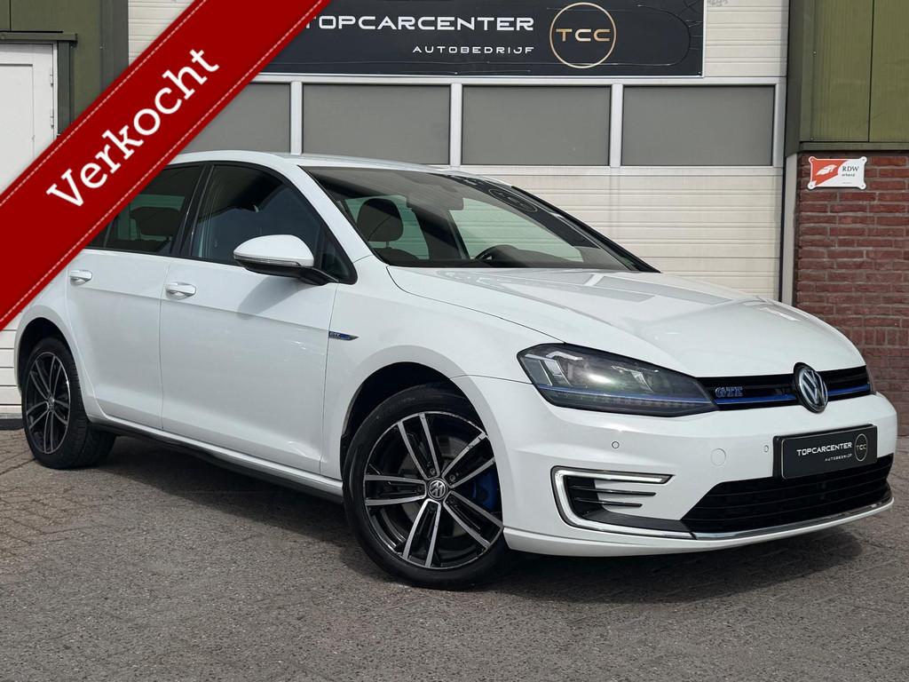Volkswagen Golf 1.4 TSI GTE/AIRCO/PARKS/NAVI/APK/NAP, Auto's, Volkswagen, Gebruikt, Euro 6, 4 cilinders, Wit