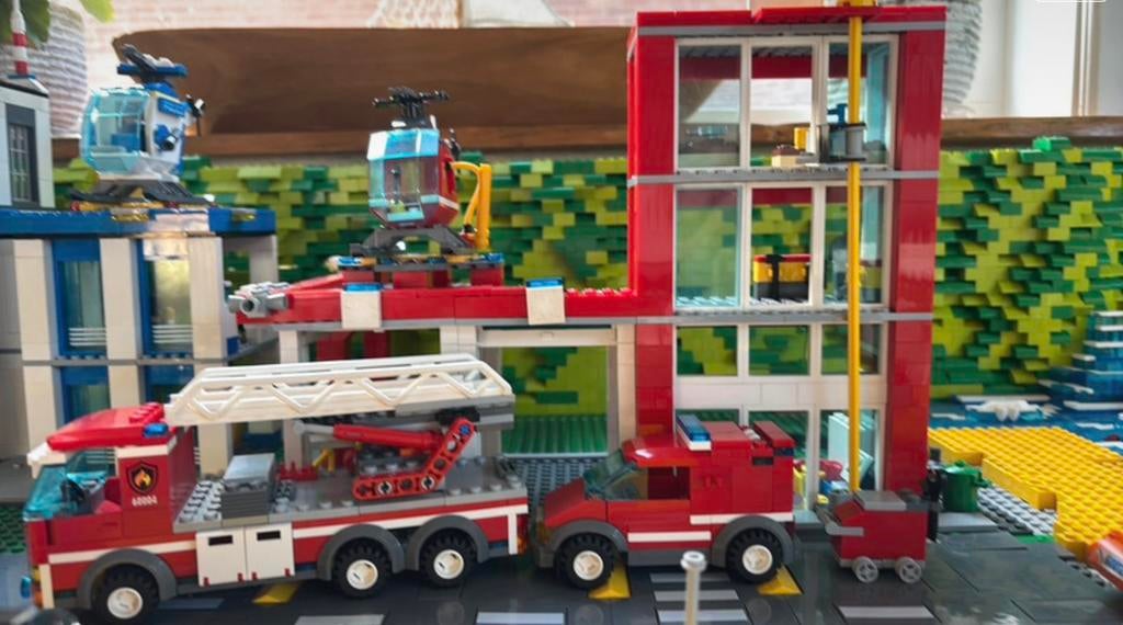 Lego 60047 brandweerkazerne, Lego, Ophalen of Verzenden, City, Gebruikt