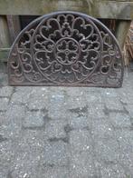 Gietijzeren deurmat, Ophalen, Gietijzer