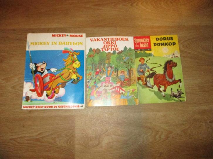 stripboeken strips comics oud Okki Jippo Taptoe, Boeken, Strips | Comics, Gelezen, Meerdere comics, Europa, Ophalen of Verzenden