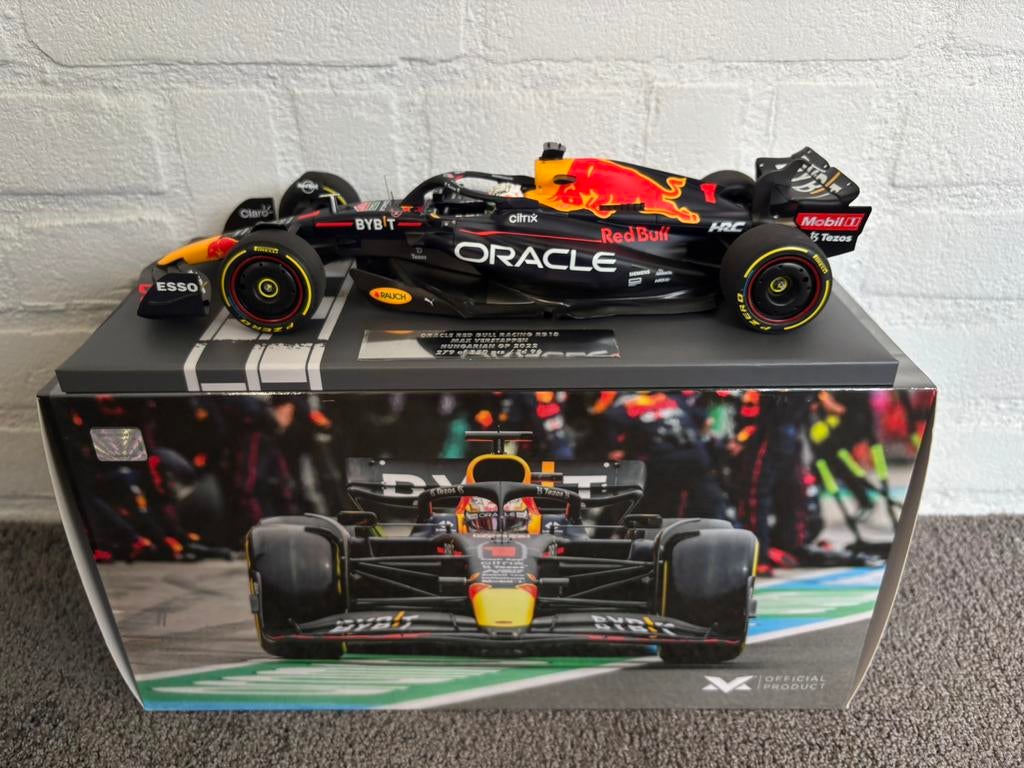Max verstappen RB18 winner hongarije 2022 1:18 model, Ophalen of Verzenden, Zo goed als nieuw, Formule 1