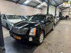 Cadillac SRX 4.6 Sport Luxury yongtimer 7 PRS, Auto's, Cadillac, Automaat, 4565 cc, 8 cilinders, Zwart