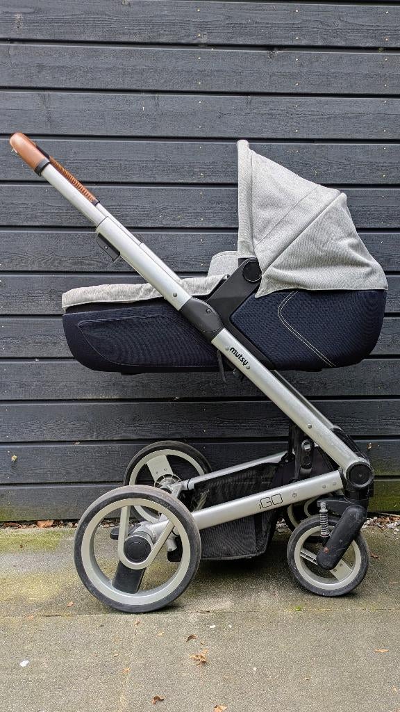 Mutsy kinderwagen wandelwagen, Kinderen en Baby's, Kinderwagens en Combinaties, Gebruikt, Verstelbare duwstang, Mutsy, Ophalen