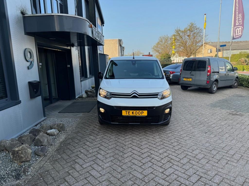 Opel Combo-e 136pk 50KWh 3-pers, Navi, Camera, PDC, Cruisecn, Automaat, 136 pk, Gebruikt, Wit