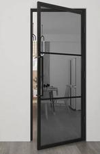 Stalen binnendeur met rookglas, Doe-het-zelf en Verbouw, Deuren en Horren, 80 tot 100 cm, Binnendeur, Ophalen of Verzenden, Zo goed als nieuw