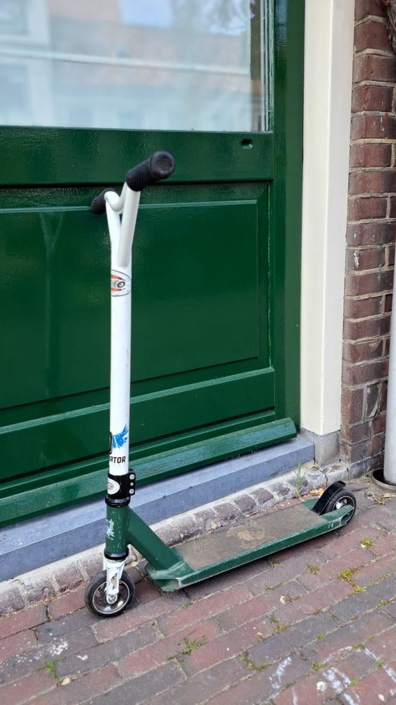 Stuntstep groen/wit - Gebruikt, Fietsen en Brommers, Steps, Ophalen