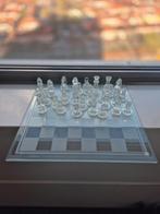 Glazen schaakspel | Glass chess set, Ophalen of Verzenden, Zo goed als nieuw, Zwart, Sneakers of Gympen