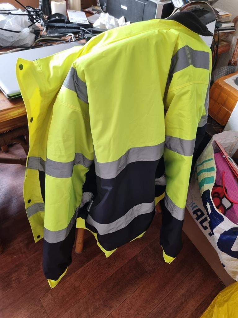 Jas maat L bieden, Tuin en Terras, Werkkleding, Ophalen of Verzenden, Zo goed als nieuw, Jas