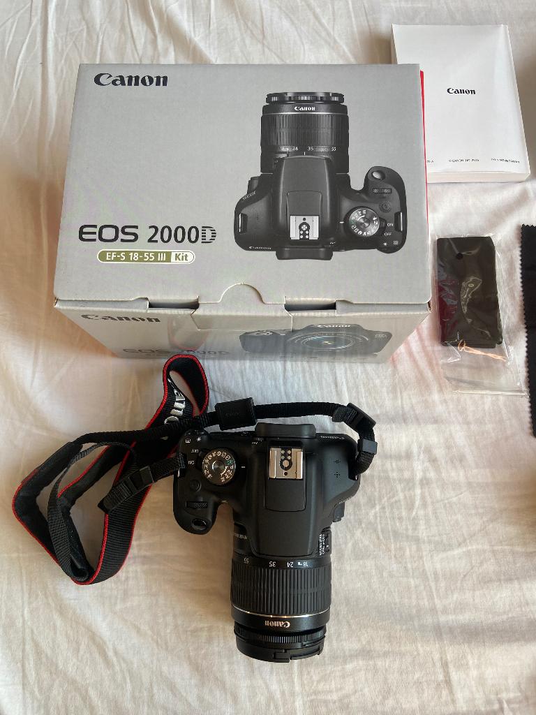 Canon EOS 2000D + lens, Ophalen, Spiegelreflex, Canon, Zo goed als nieuw