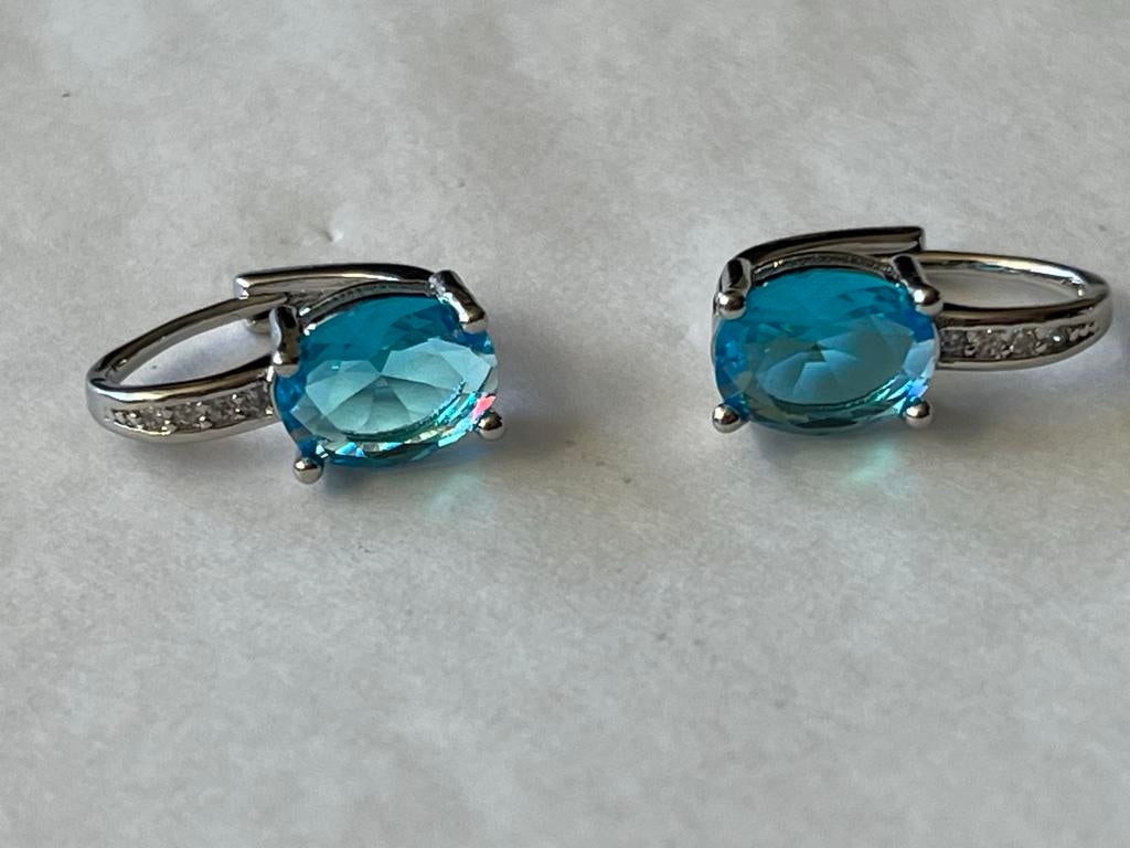 Zilveren oorbellen met Topaas - Gekeurd, 2 cm lang, Sieraden, Tassen en Uiterlijk, Hangers, Zo goed als nieuw, Met edelsteen, Zilver